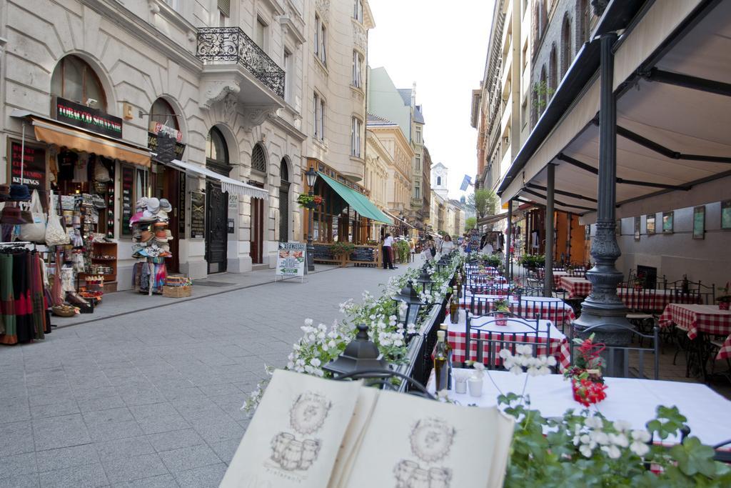 Hungarian Souvenir Apartment Budapest Exterior photo